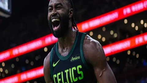 中超悬念迭起！泰山队逆境逆袭，黑马崛起势头猛，积分榜局势瞬息万变！